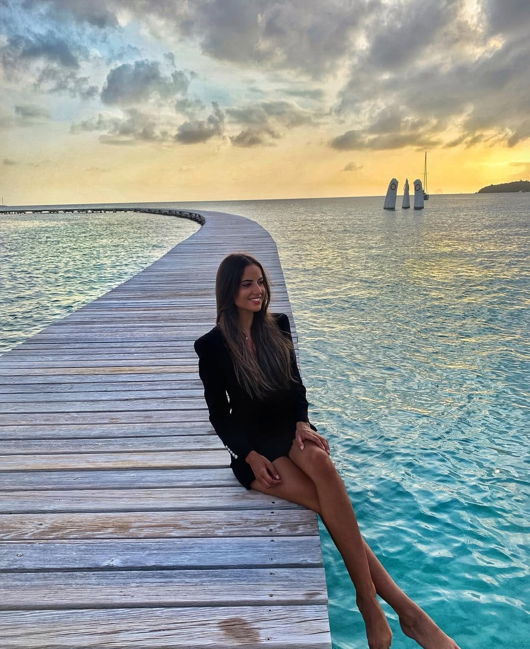 Post 4 by Chloé Prost on Instagram (image)