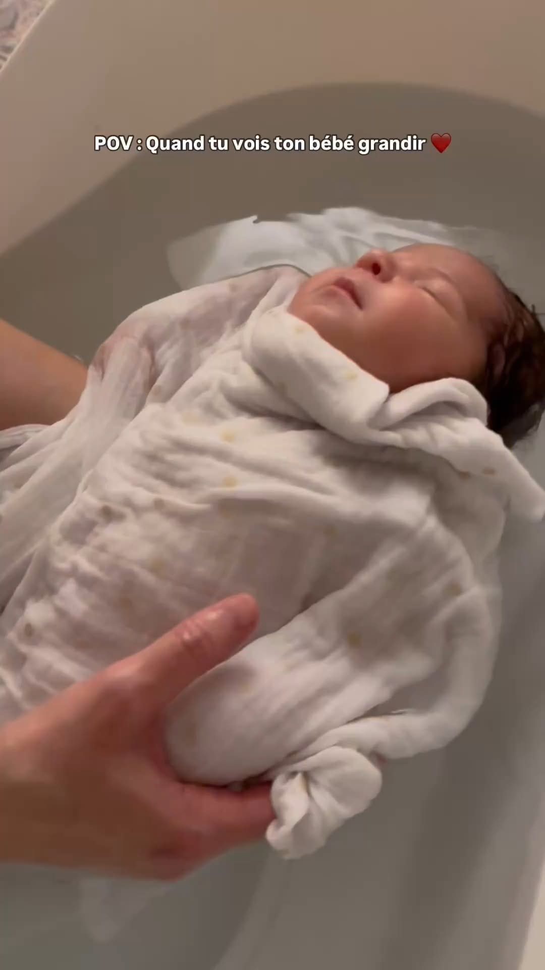 Post 1 by PAMPERS on Instagram (video)