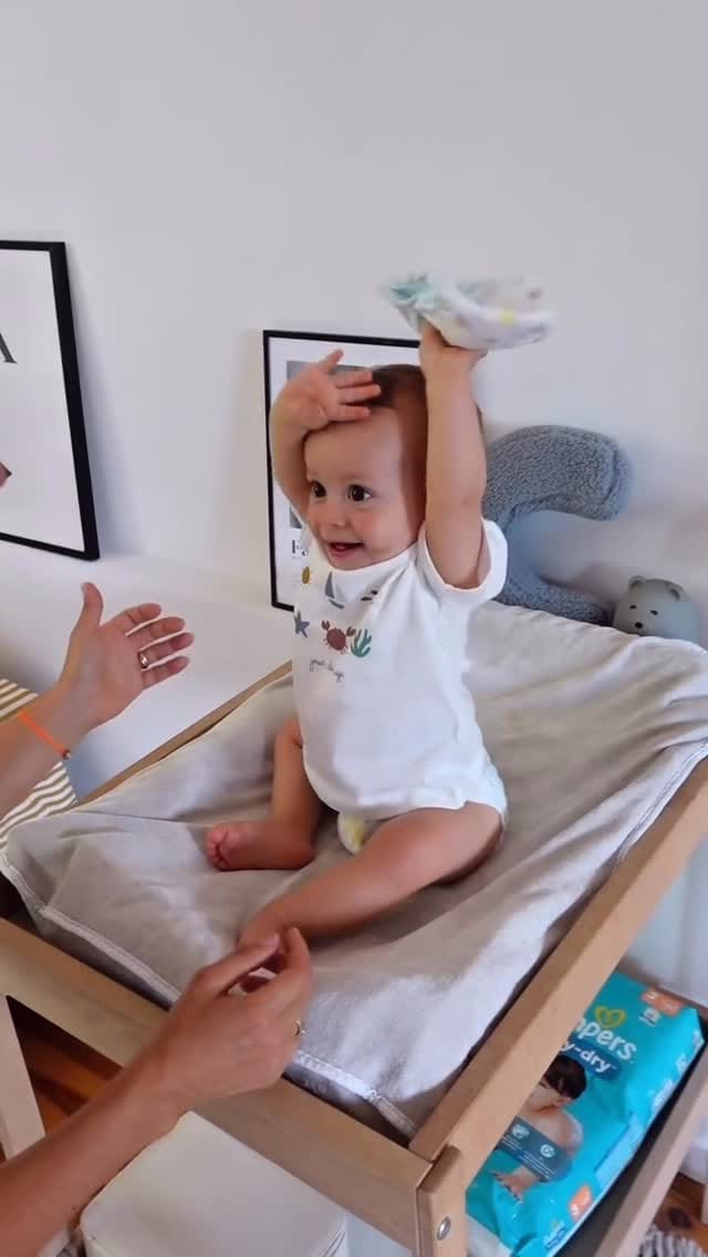 Post 2 by PAMPERS on Instagram (video)