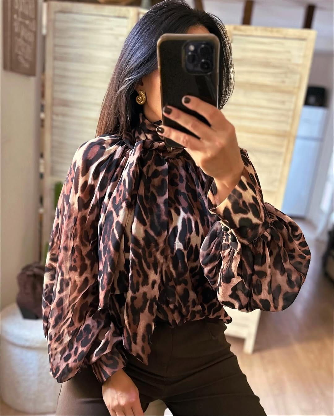Post 8 by L U C I L L A • Boutique en ligne on Instagram (carousel)
