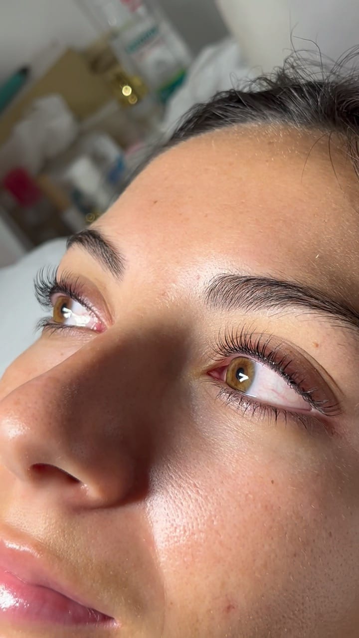 Post 7 by Cils de Marie / …Cils et Sourcils Haute Couture… on Instagram (video)