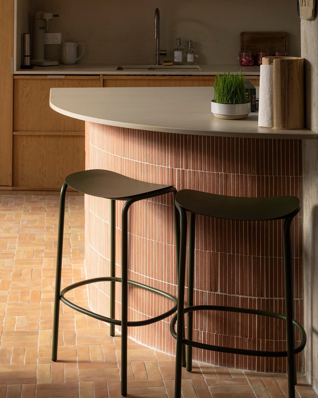 Post 1 by Carrelages, parquet & sanitaires on Instagram (carousel)