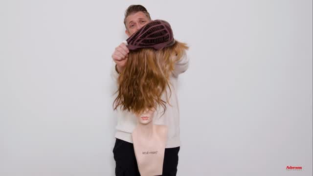 Post 9 by René of Paris on Instagram (video)