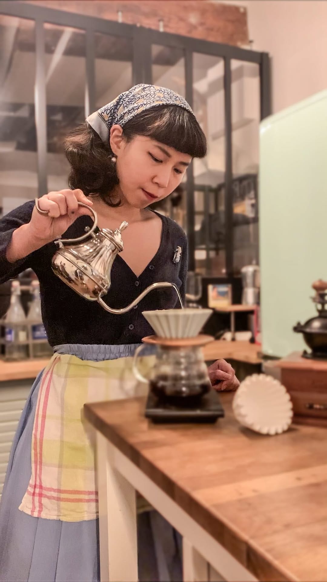 Post 5 by Béa • Vintage Home Barista on Instagram (video)
