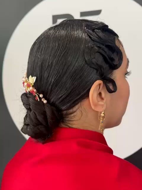 Post 1 by Boucles d'Ébène Studio on Instagram (carousel)
