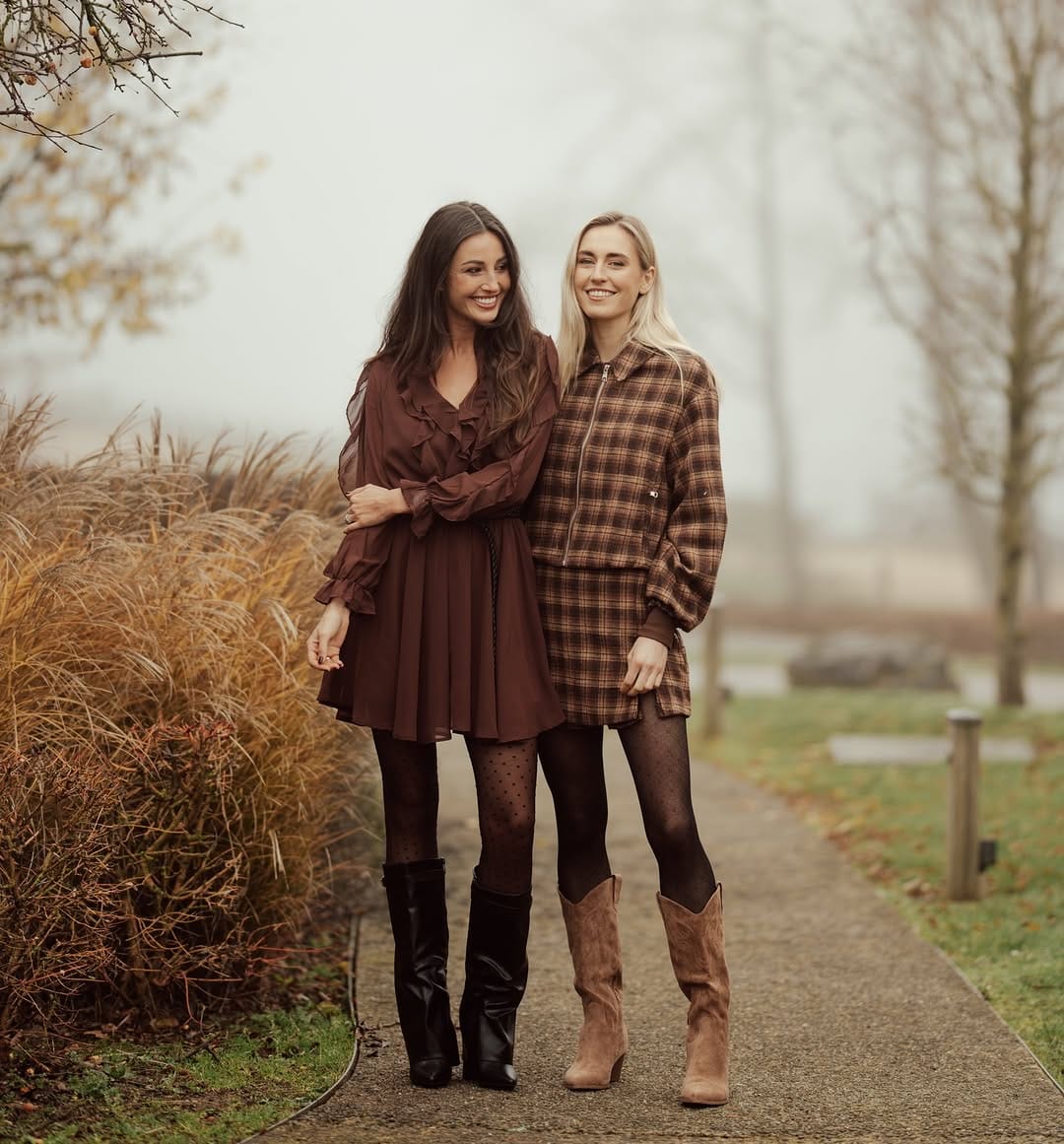 Post 3 by Vêtements de Mode on Instagram (carousel)