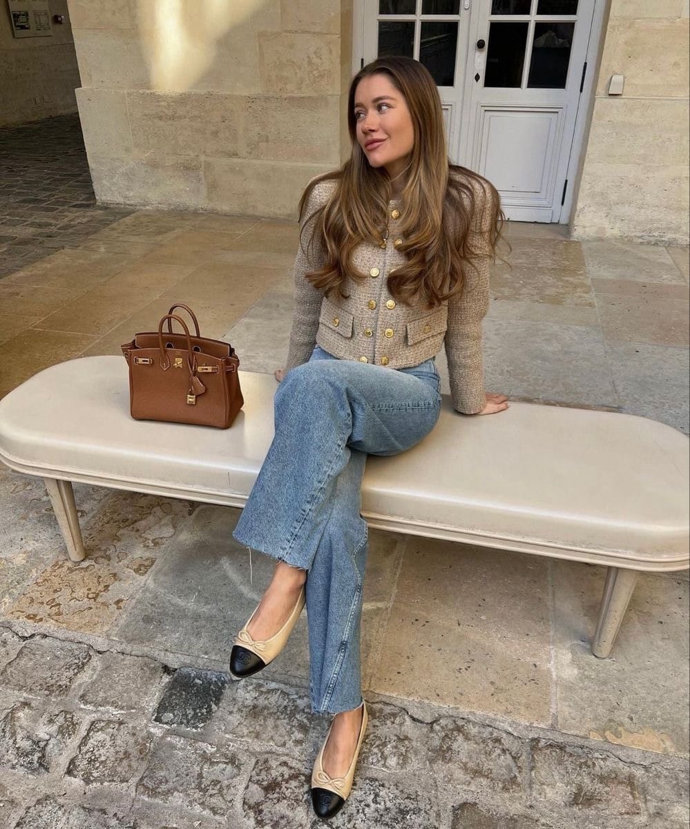 Post 7 by Luxury Reseller on Instagram (carousel)