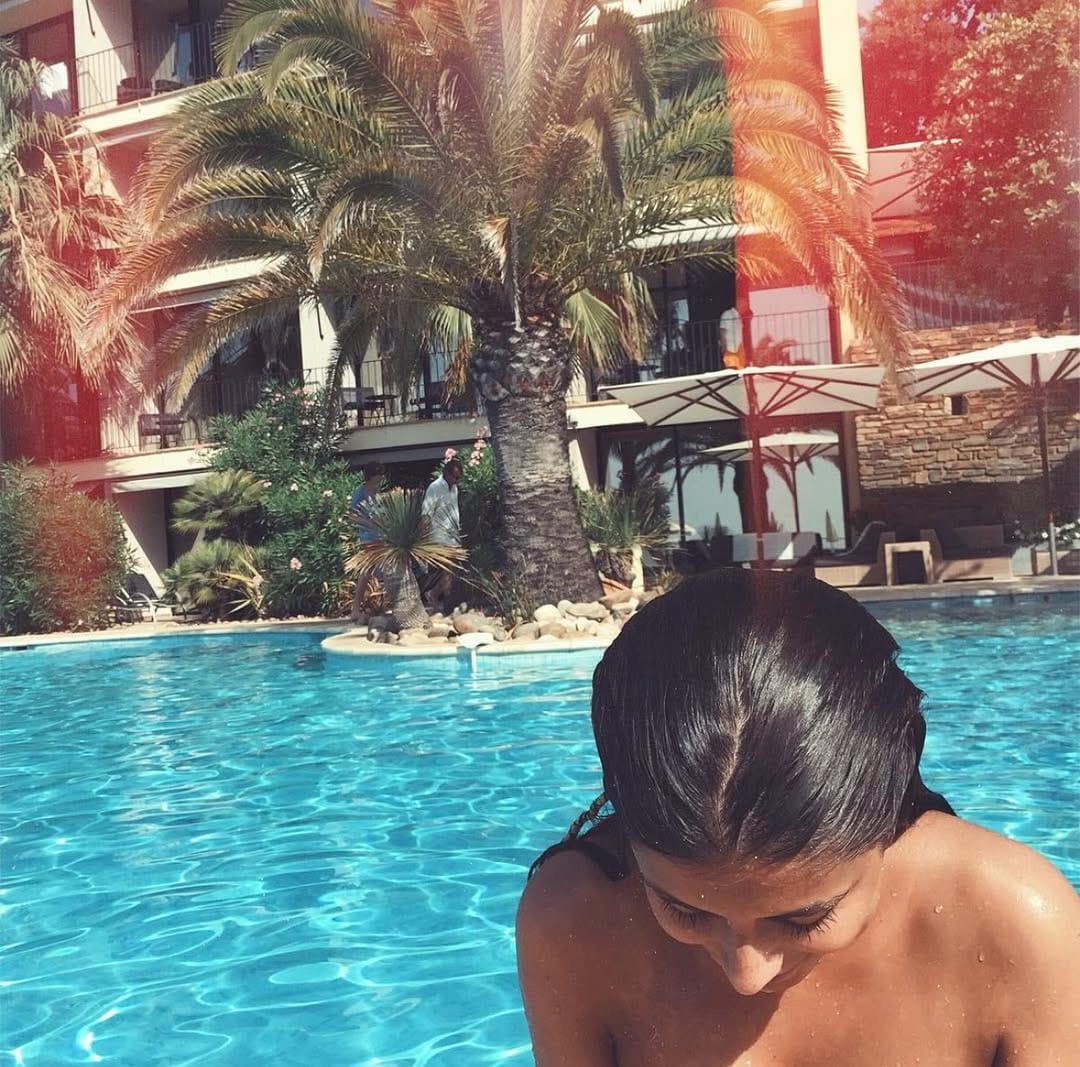 Post 2 by Charlotte 🏄🏼‍♀️ on Instagram (carousel)