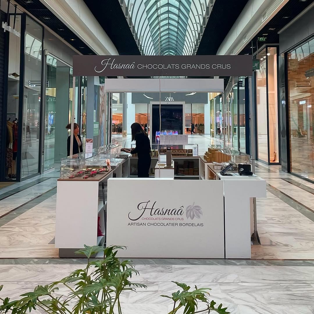 Post 9 by Hasnaâ Chocolats Grands Crus on Instagram (carousel)