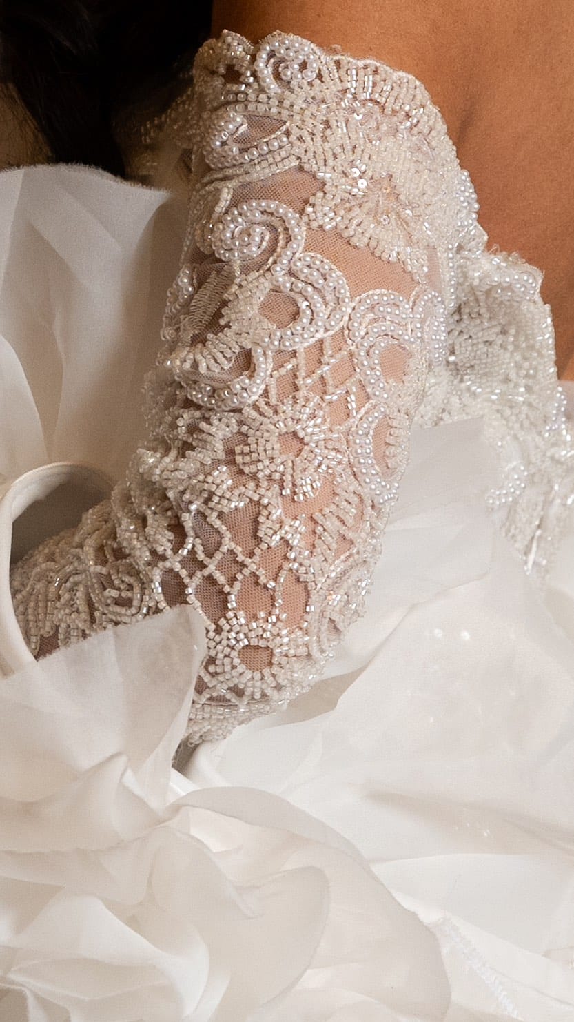 Post 6 by 👗 Robes de mariée | Robes de soirée | Bridal designer ✂️ on Instagram (video)