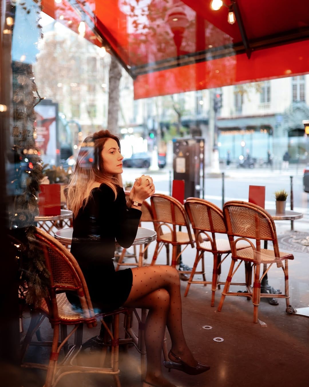 Post 8 by Laura Gonçalves on Instagram (carousel)