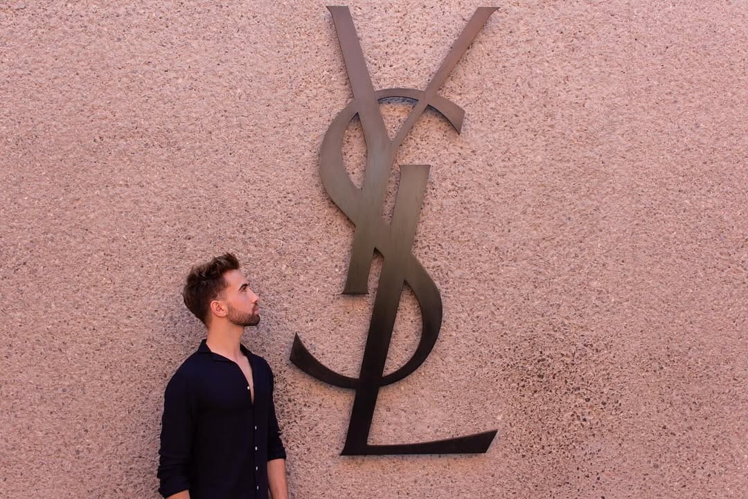 Post 10 by William on Instagram (image)