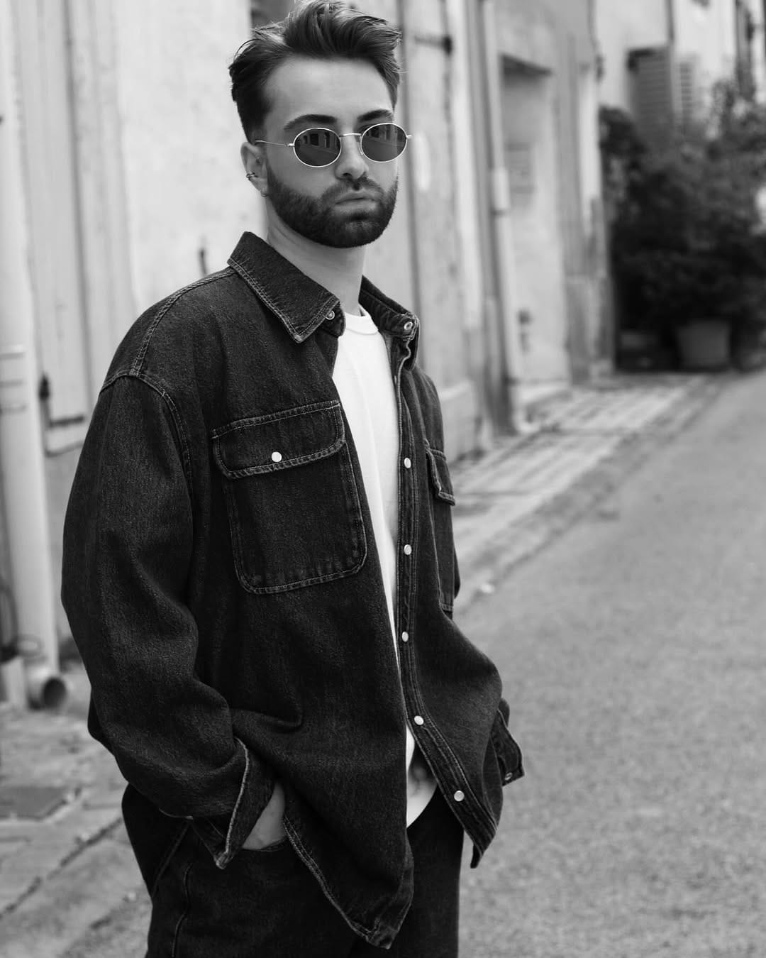 Post 8 by William on Instagram (image)