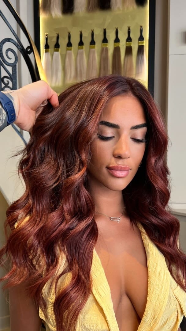 Post 10 by Jordy Brechkoff I Extensions de Cheveux on Instagram (video)