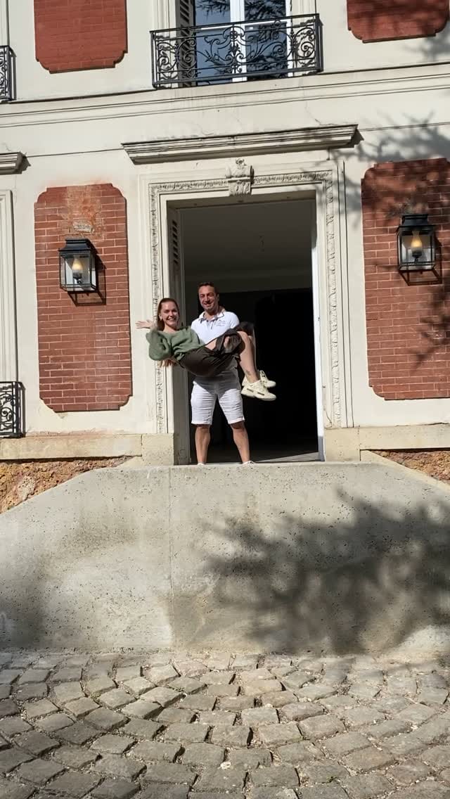 Post 1 by Lisa Beauvoit | manoir Napoléon III on Instagram (video)