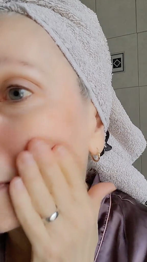 Post 3 by Marilou Bio - Produits cosmétiques bio et naturels on Instagram (video)