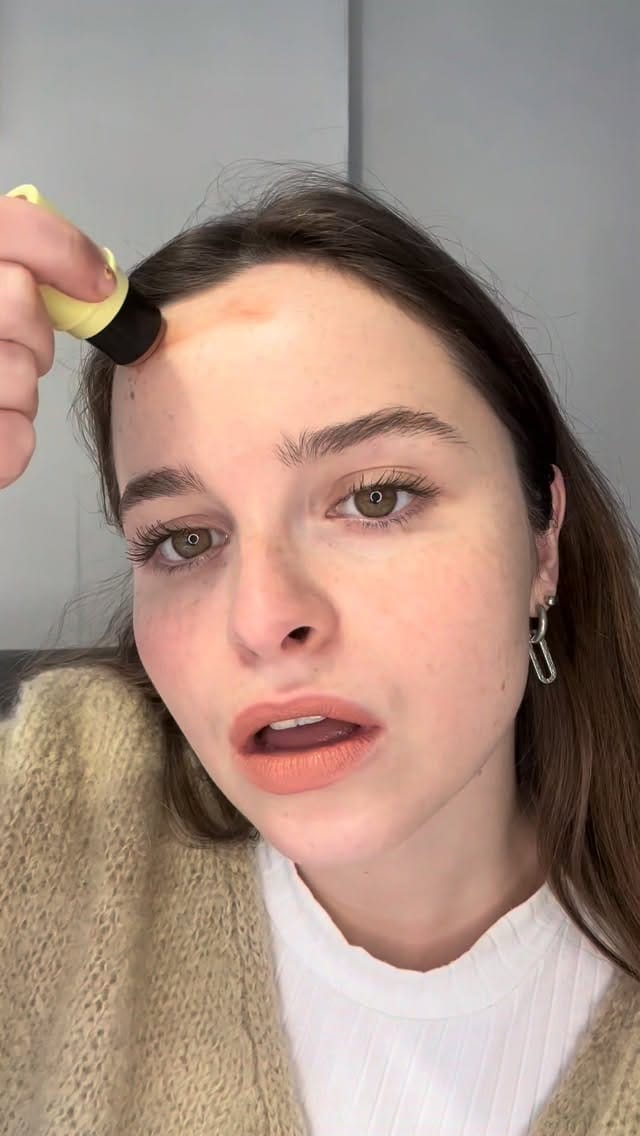 Post 1 by Pomponne • Le makeup-soin de référence on Instagram (video)