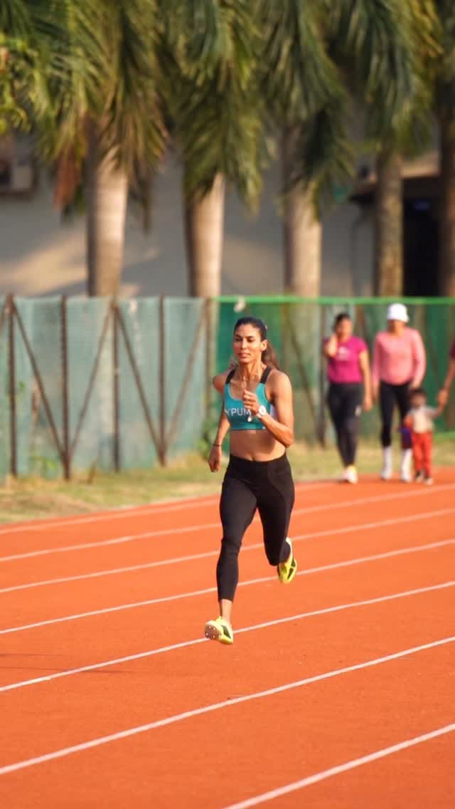 Post 1 by prachi on Instagram (video)