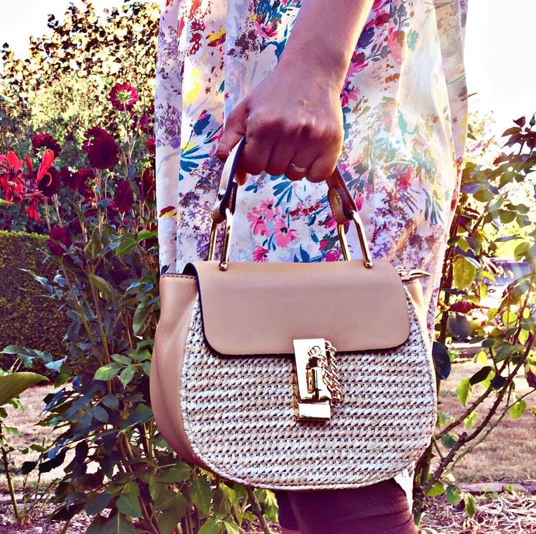 Post 8 by Aziza El Batri on Instagram (image)