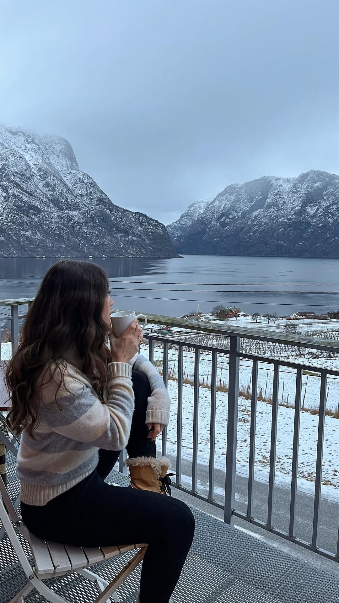 Post 4 by LUCINDA 🩷 Lyon - Mode & Lifestyle on Instagram (video)