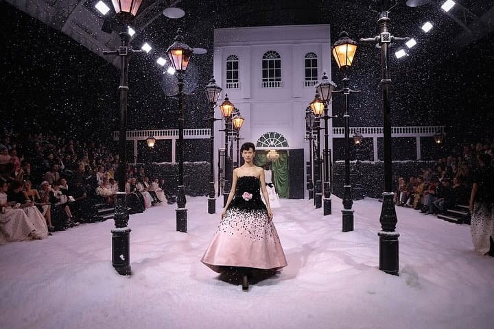 Post 7 by Chen Xi 陈曦 on Instagram (carousel)