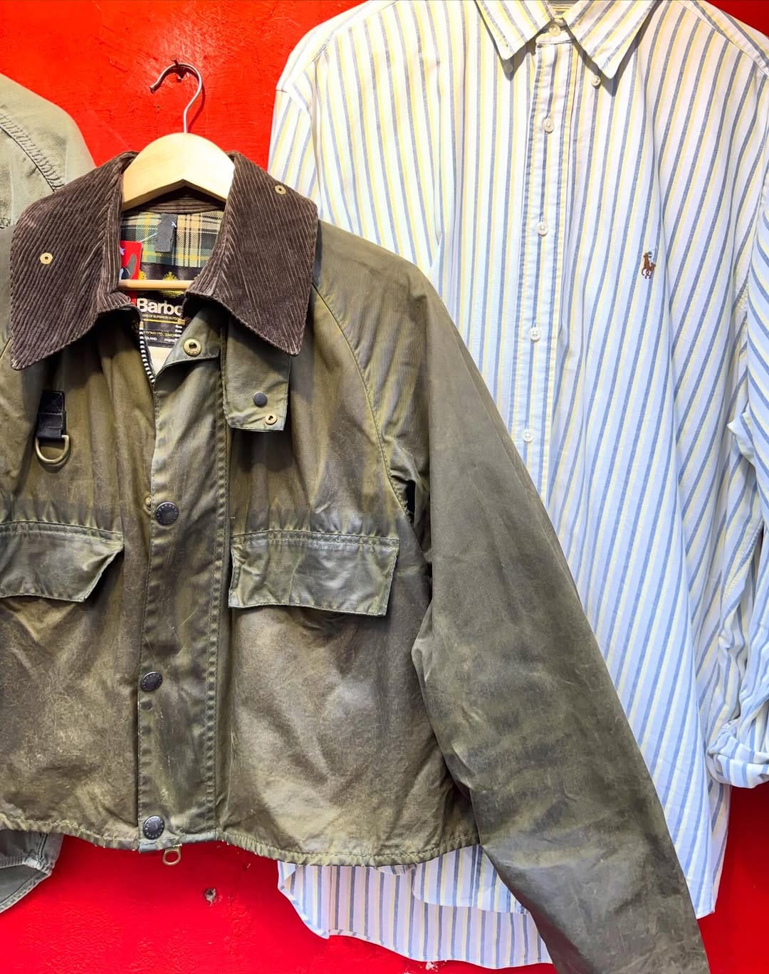 Post 4 by PIFEBO ® VINTAGE SHOP on Instagram (image)