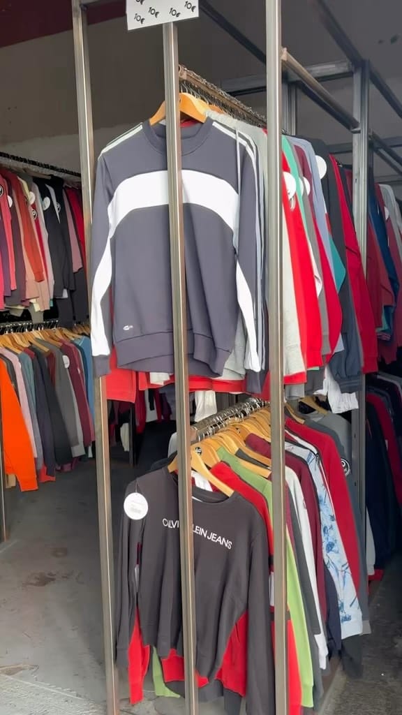 Post 2 by Mad Vintage on Instagram (video)