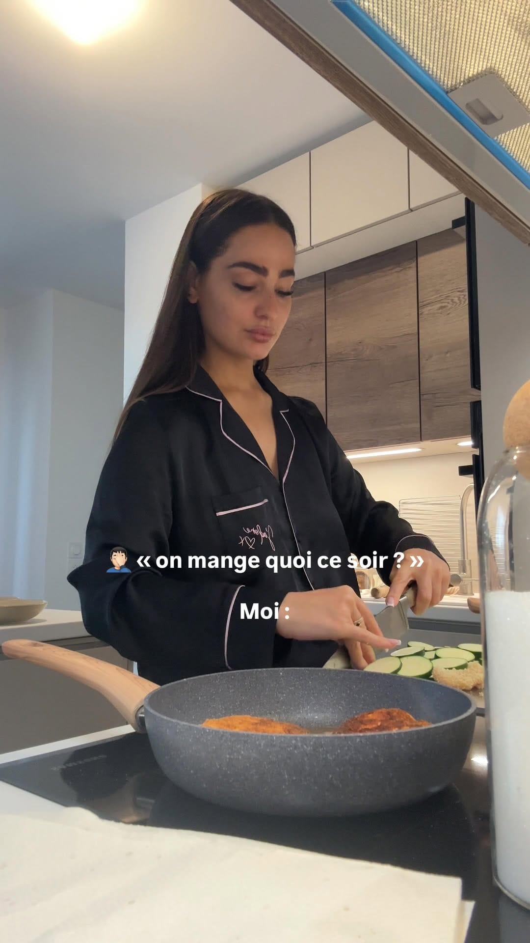 Post 8 by Andji 🍉 on Instagram (video)