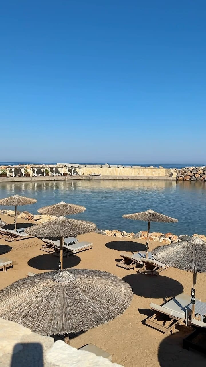 Post 9 by Drn on Instagram (video)