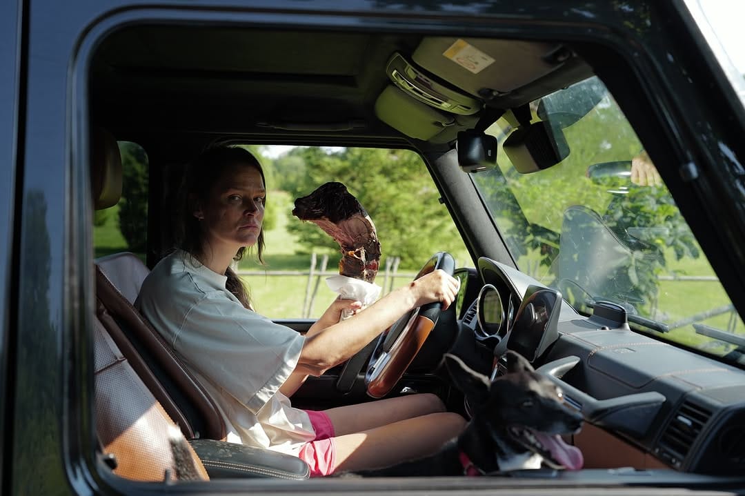 Post 9 by Carmen Kass on Instagram (image)