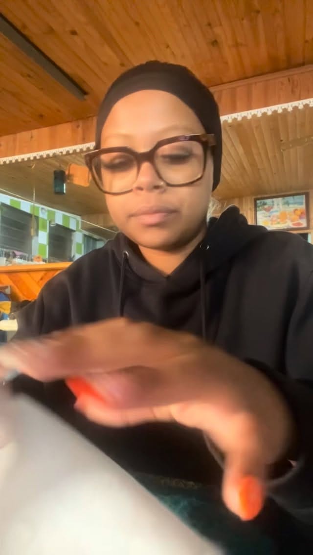 Post 3 by 🧞‍♀️ Aïda Pajaniaye on Instagram (video)
