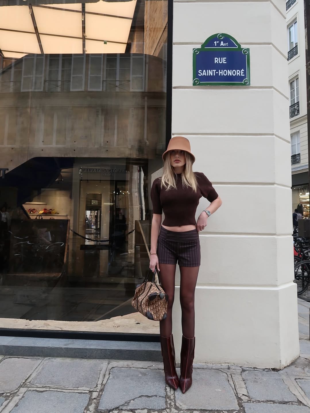Post 1 by Violette Windal on Instagram (carousel)