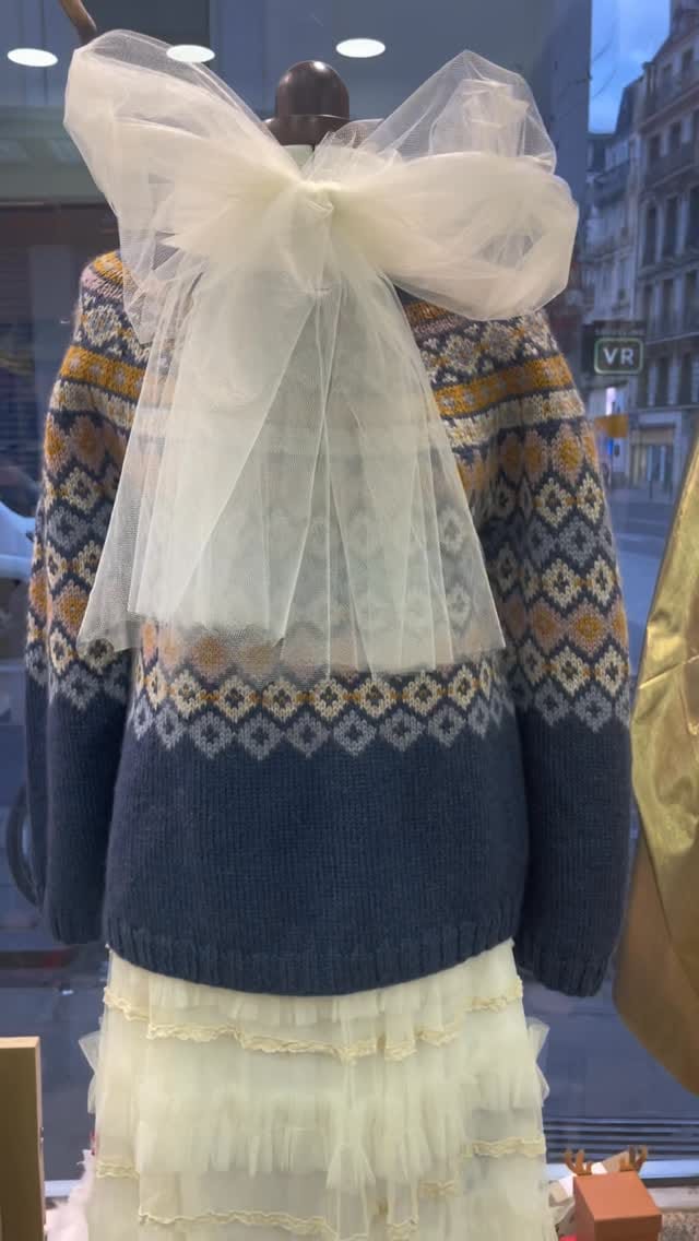 Post 3 by Mercerie parisienne depuis 1919 on Instagram (video)