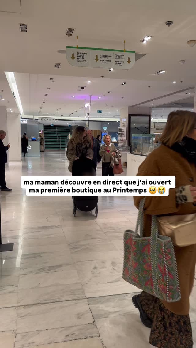 Post 1 by DAÏQUIRI Paris on Instagram (video)