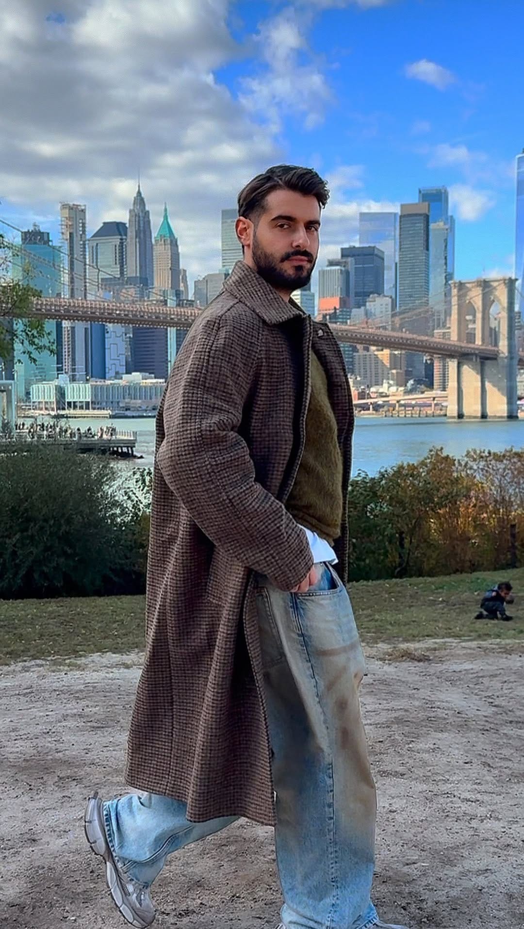 Post 9 by George  Negrisan - HairStylist on Instagram (video)