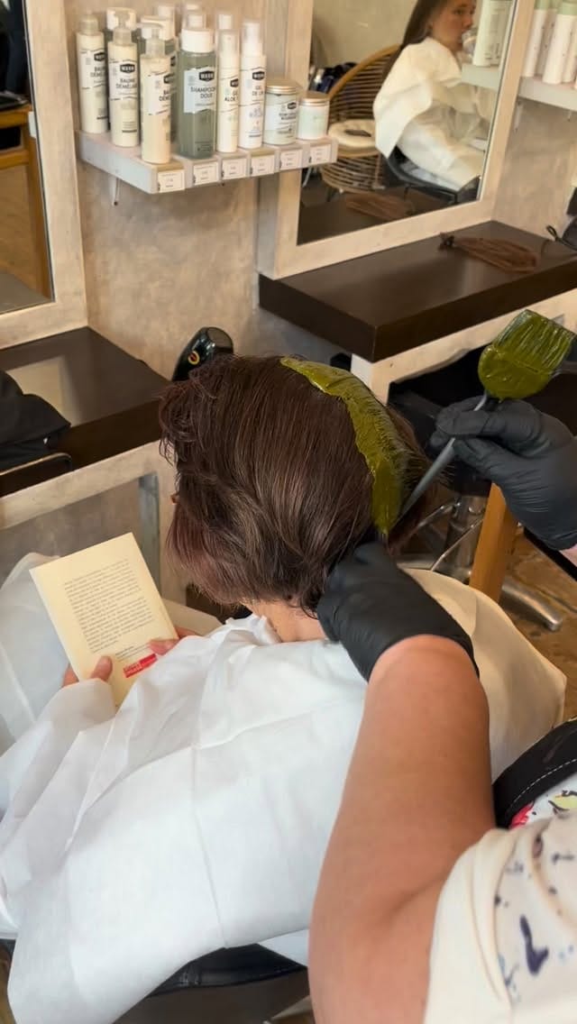 Post 8 by Doriath | Coiffure bio & végétale Paris on Instagram (video)