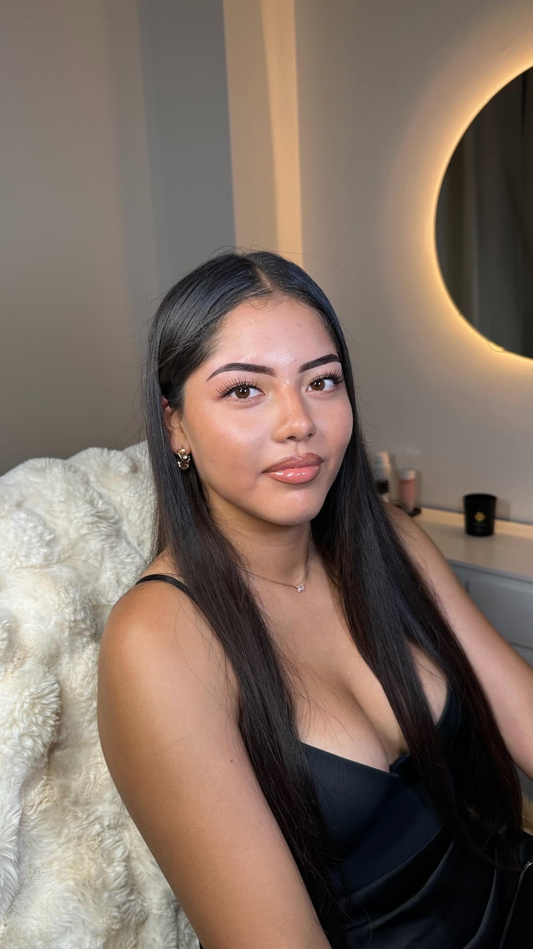Post 8 by SOURCILS LAUSANNE - BROWLIFT - FORMATION   💫 on Instagram (video)