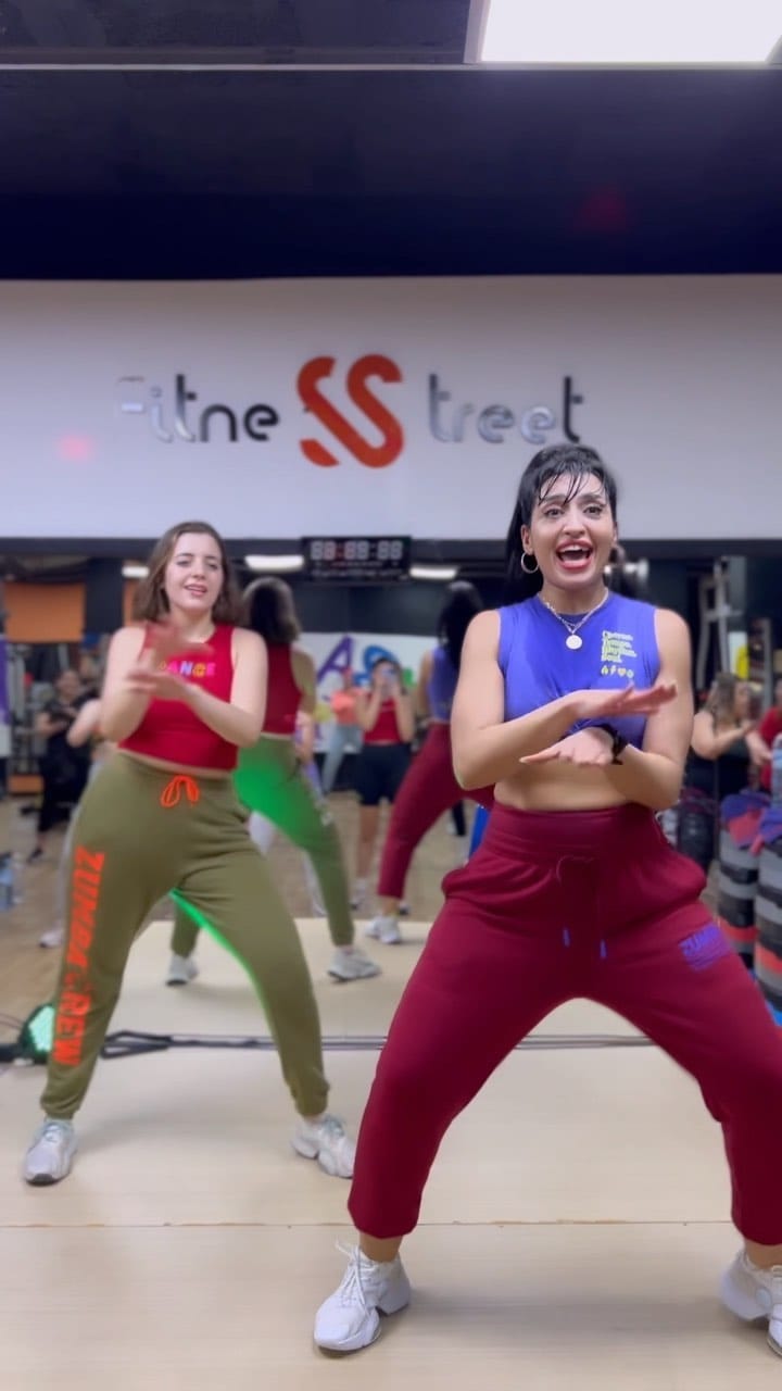 Post 9 by Amira Mrah on Instagram (video)
