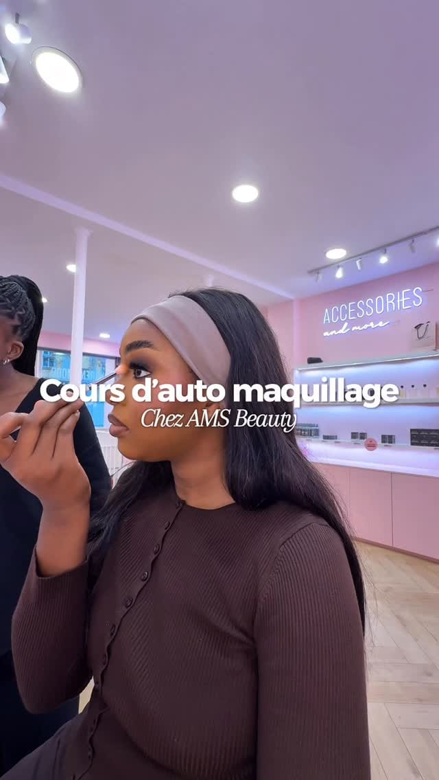 Post 7 by Oumy✨ on Instagram (video)