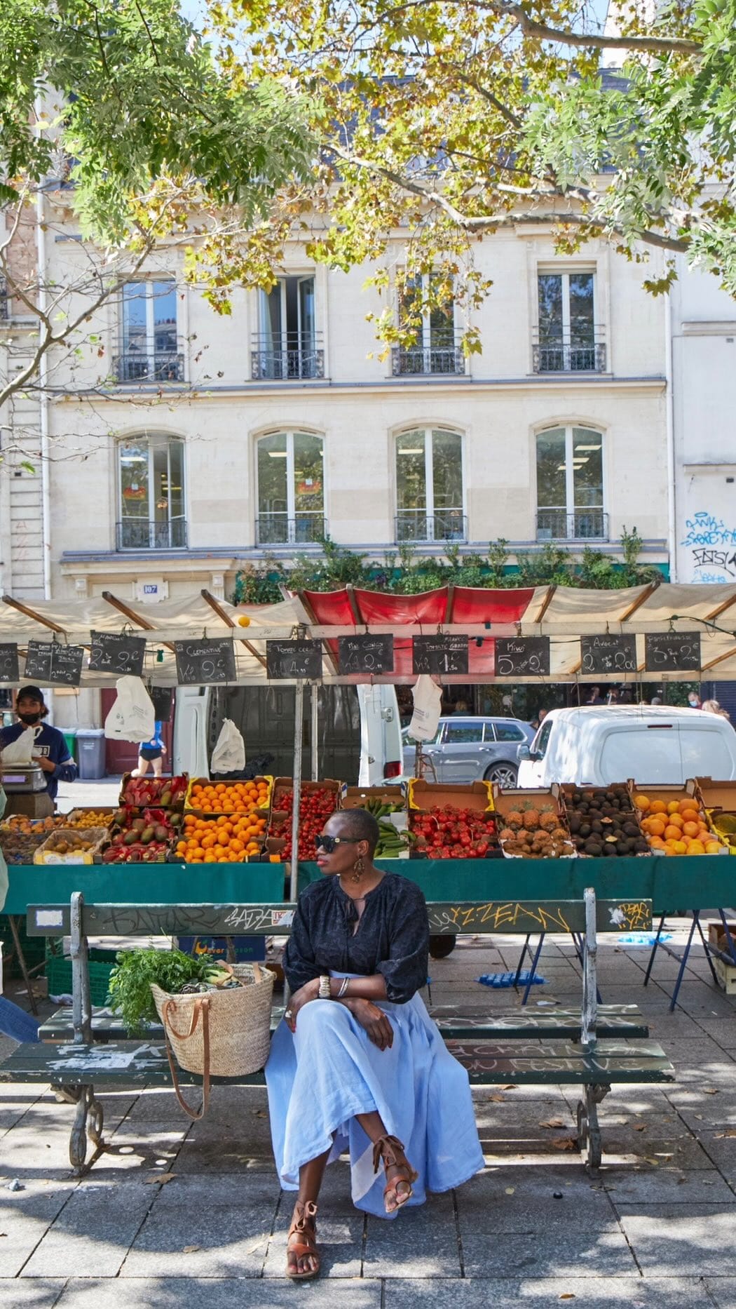 Post 8 by Madame de la Maison on Instagram (video)