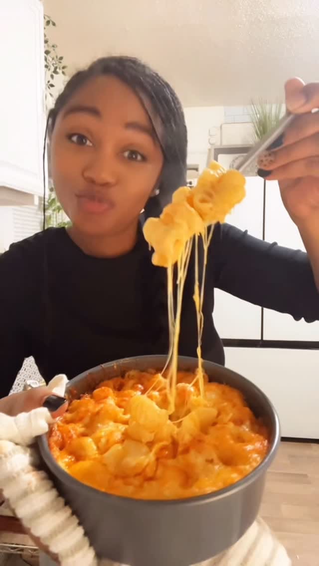 Post 8 by KANEMA🇬🇾 on Instagram (video)