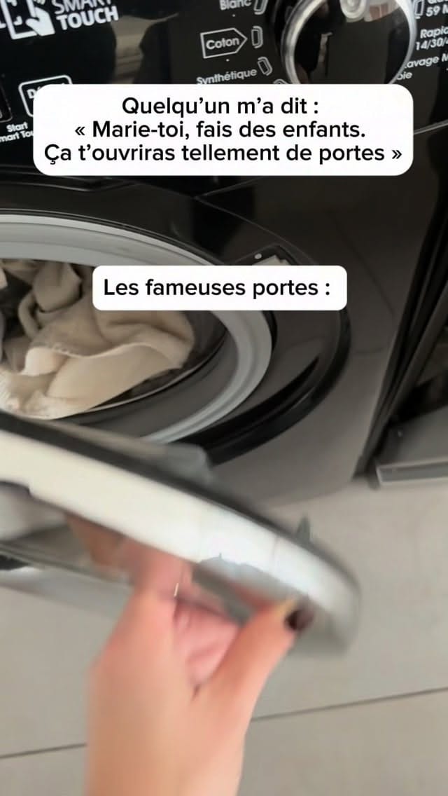 Post 6 by Marie Desré on Instagram (video)