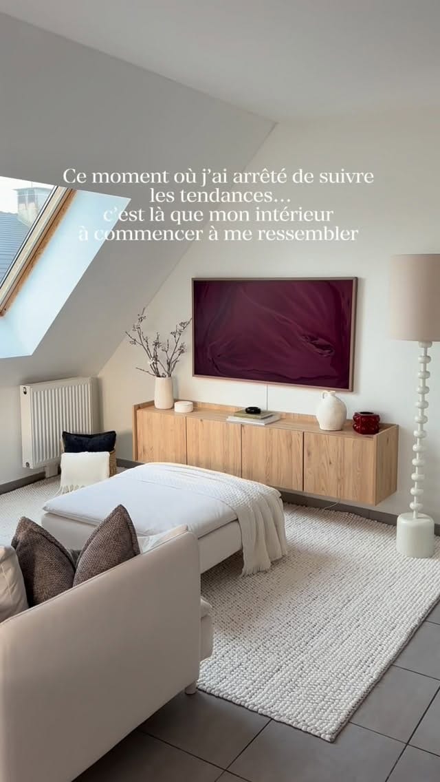 Post 8 by Marie Desré on Instagram (video)