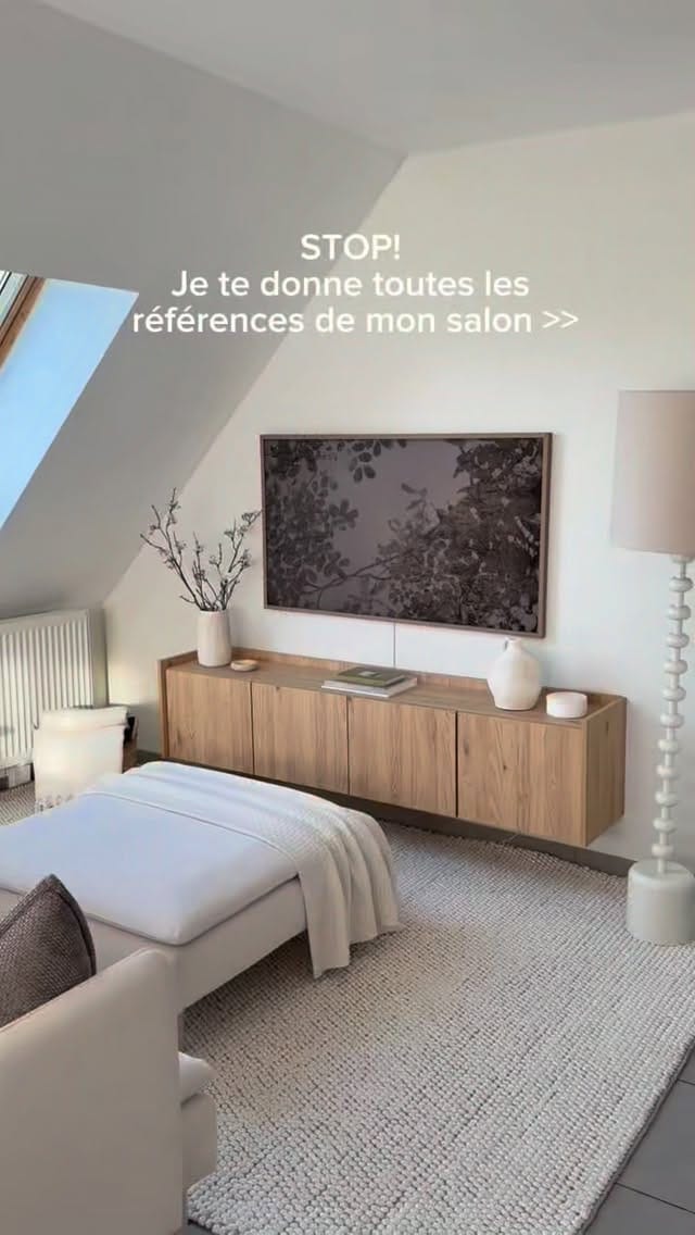 Post 2 by Marie Desré on Instagram (video)