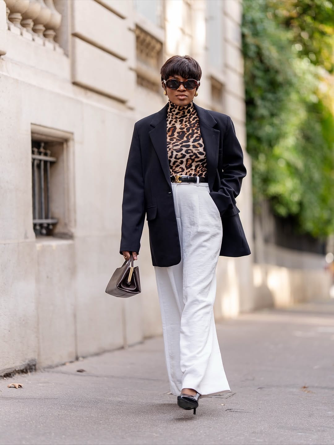 Post 6 by Lj Tia ~ Fashion, beauty & lifestyle on Instagram (carousel)