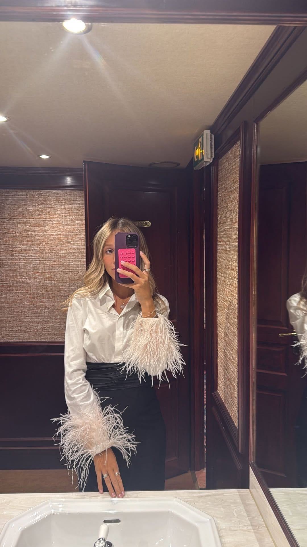 Post 1 by Pénélope Levy Habib on Instagram (video)