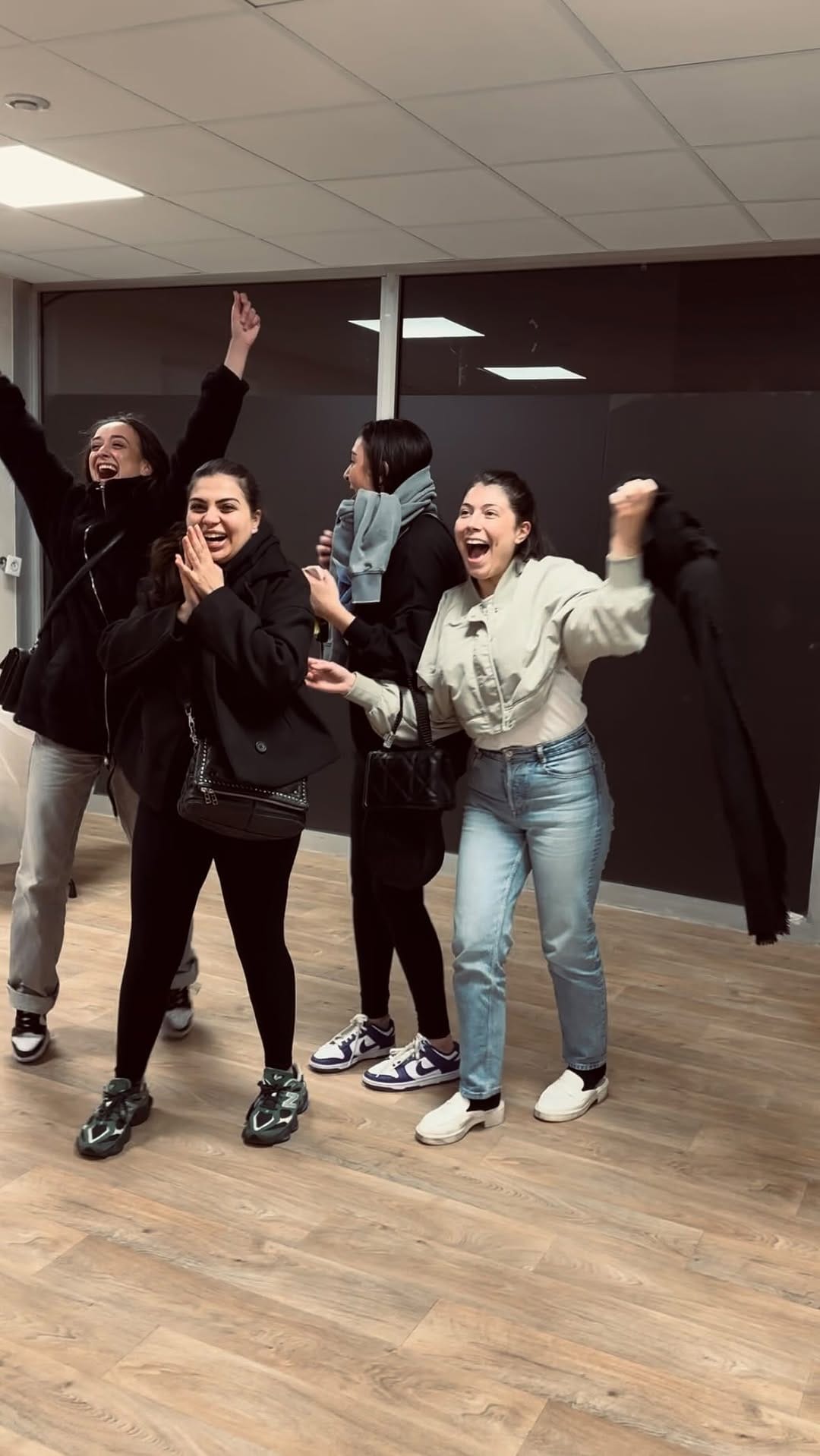 Post 10 by LE STUDIO DU LISSAGE on Instagram (video)