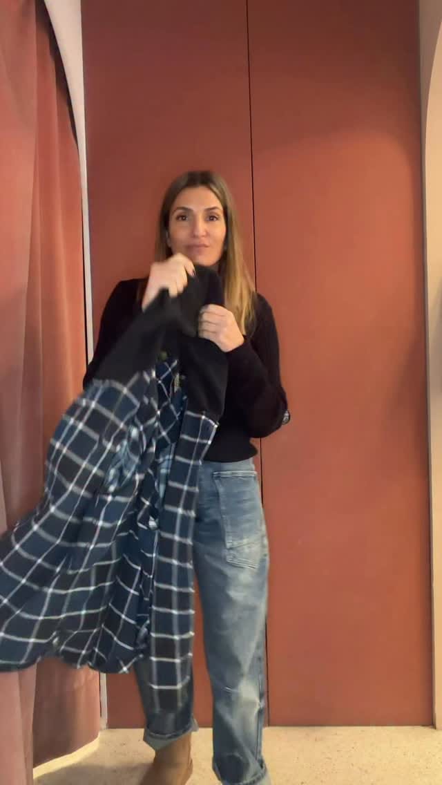 Post 2 by Capsule Store on Instagram (video)