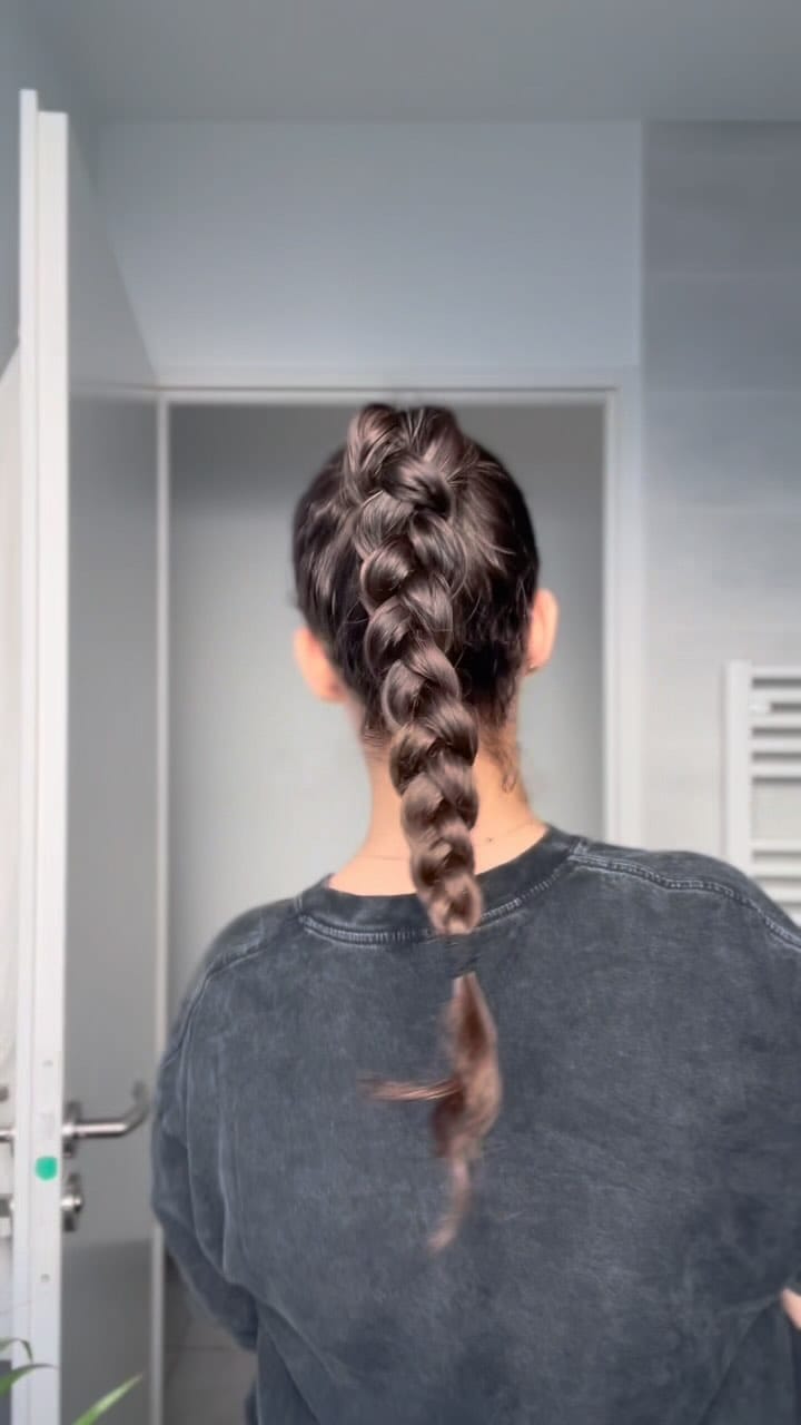 Post 3 by Sarha Beauty Care on Instagram (video)
