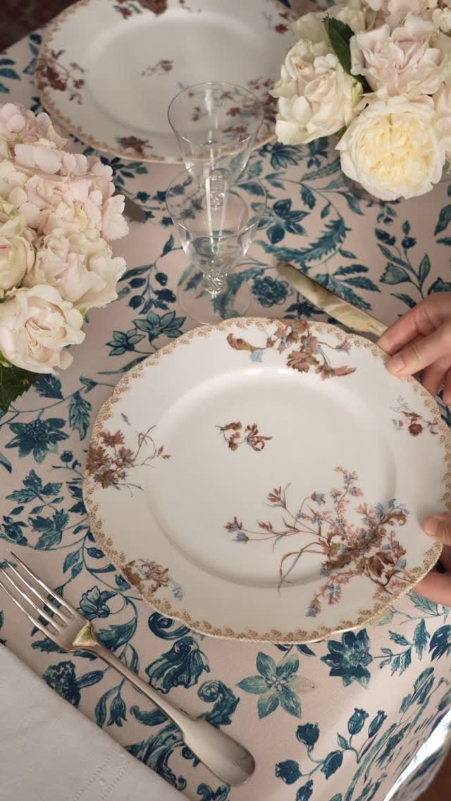 Post 6 by Mimi on Instagram (video)